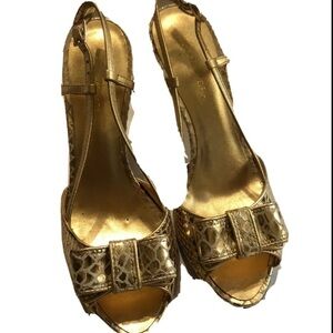 BCBGMAXAZRIA Gold Sexy Sandals Size 6.5B